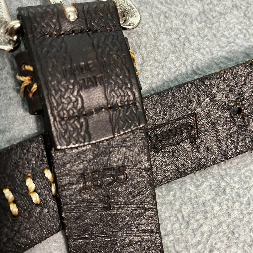 Levis levis leather